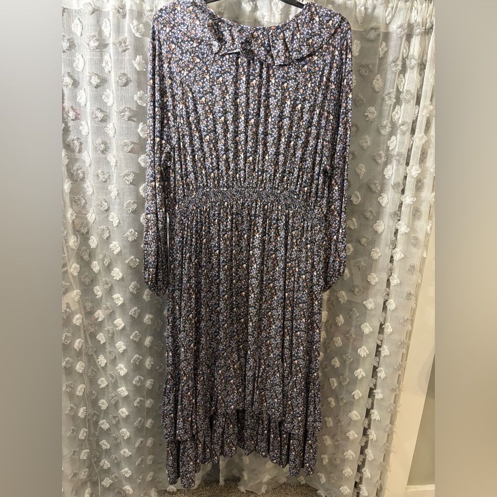 Floral Long Sleeve Dress - Picture 10 of 10